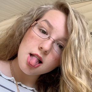 Meet your Posher, Priscilla